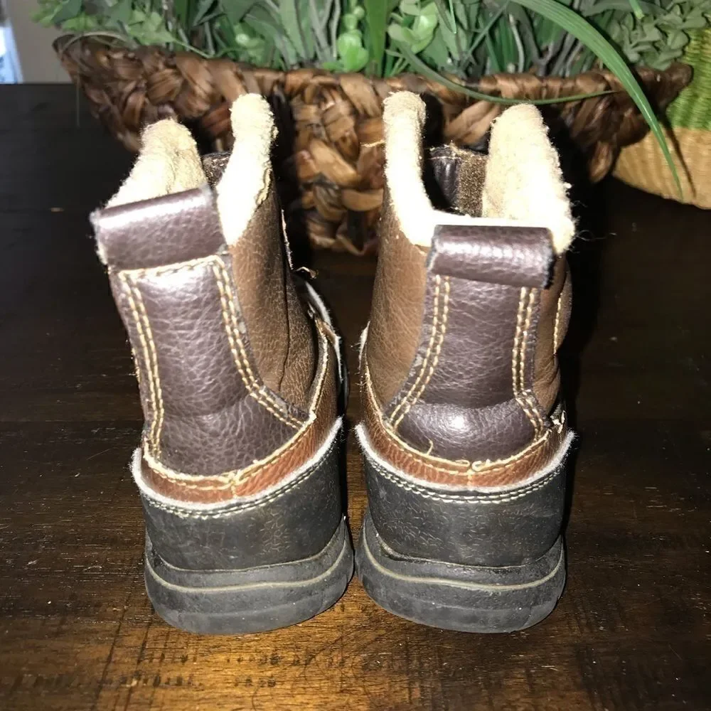 𝅺BOYS Carter fall winter boots 7M